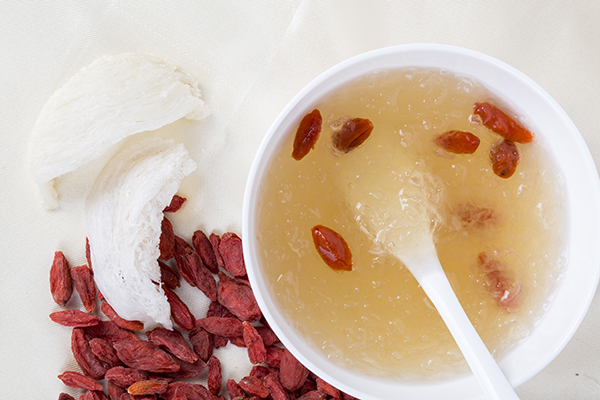 Cách chưng tổ yến sào táo đỏ, hạt sen giữ trọn dinh dưỡng